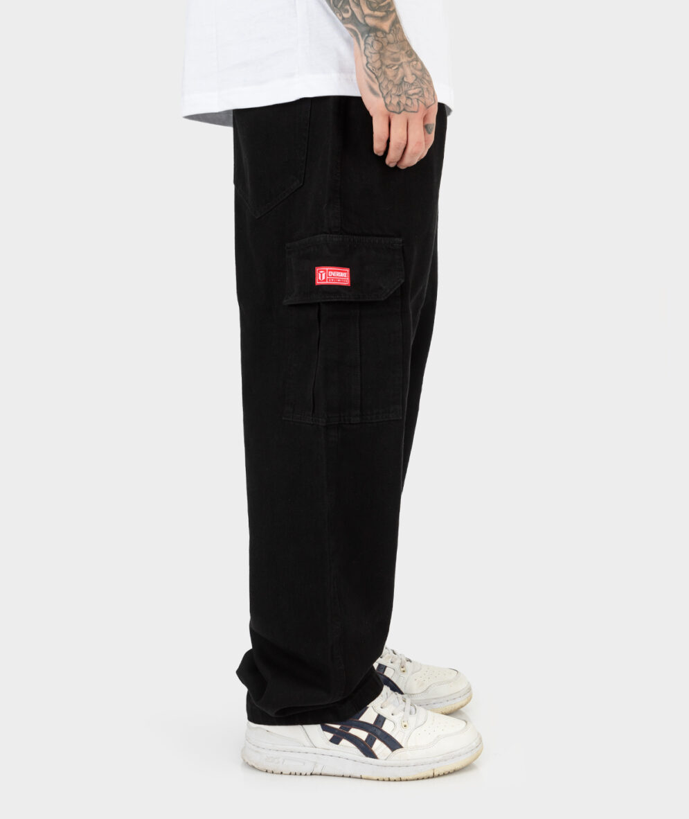 Cargo Jean Black