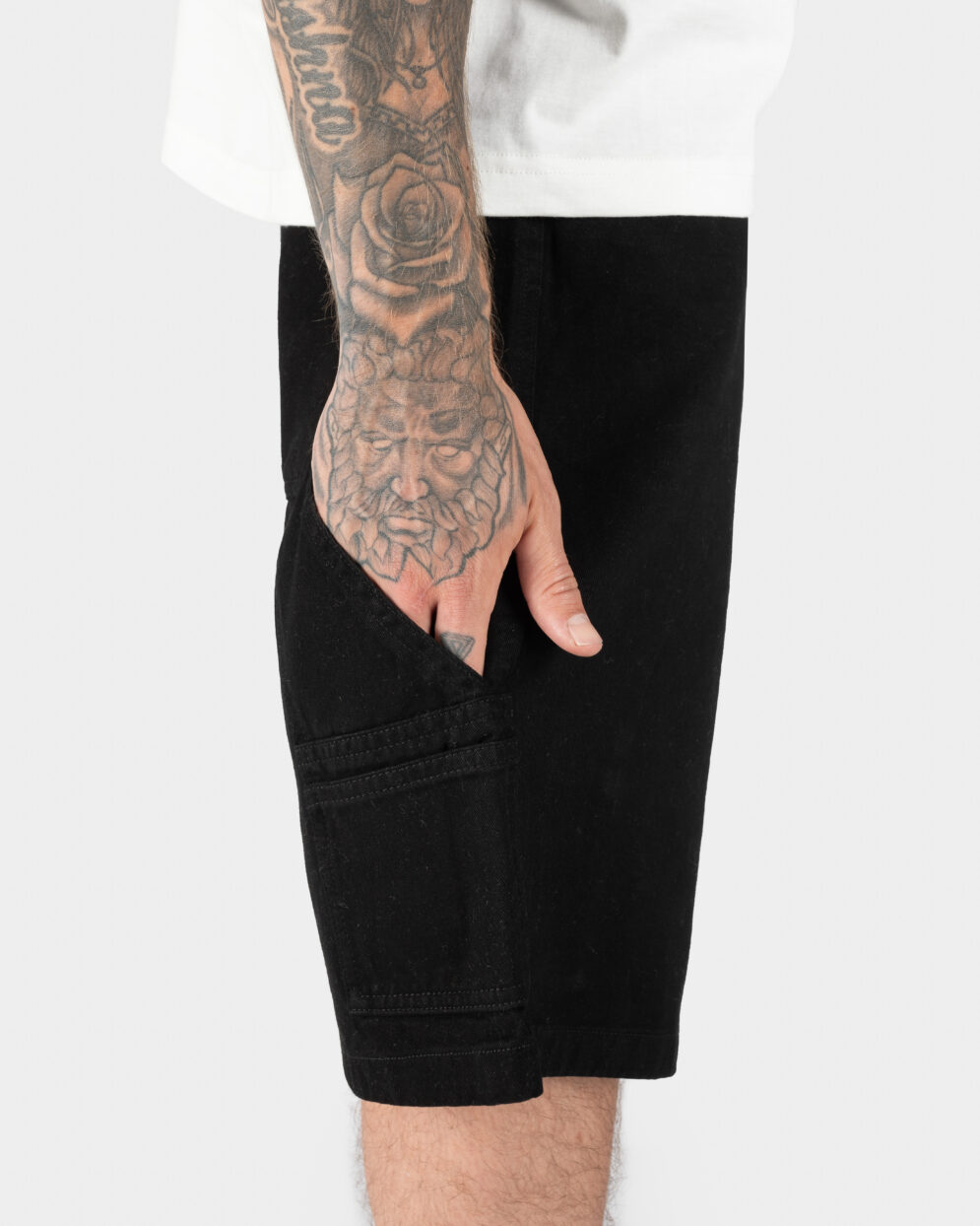 Short Carpenter - Black