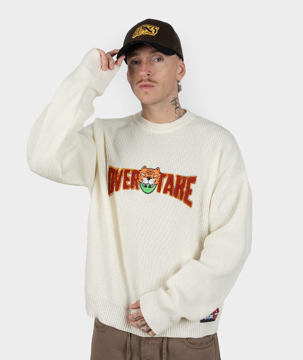 Instict White - Chompa Boxy Fit